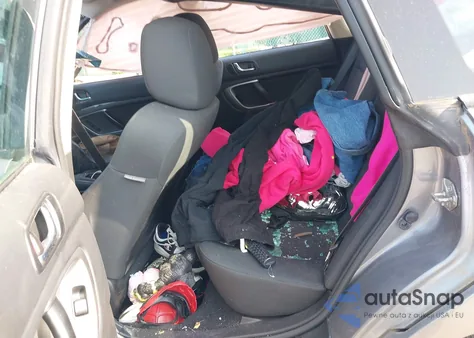 2008 Subaru Outback 2.5I/2.5I L.l. Bean Edition z USA, uszkodzony, nr VIN 4S4BP61C187363177